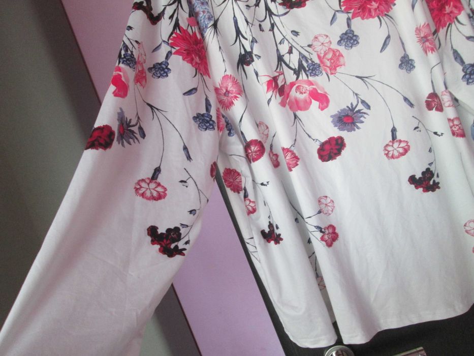 bluza cu flori extralarge dame