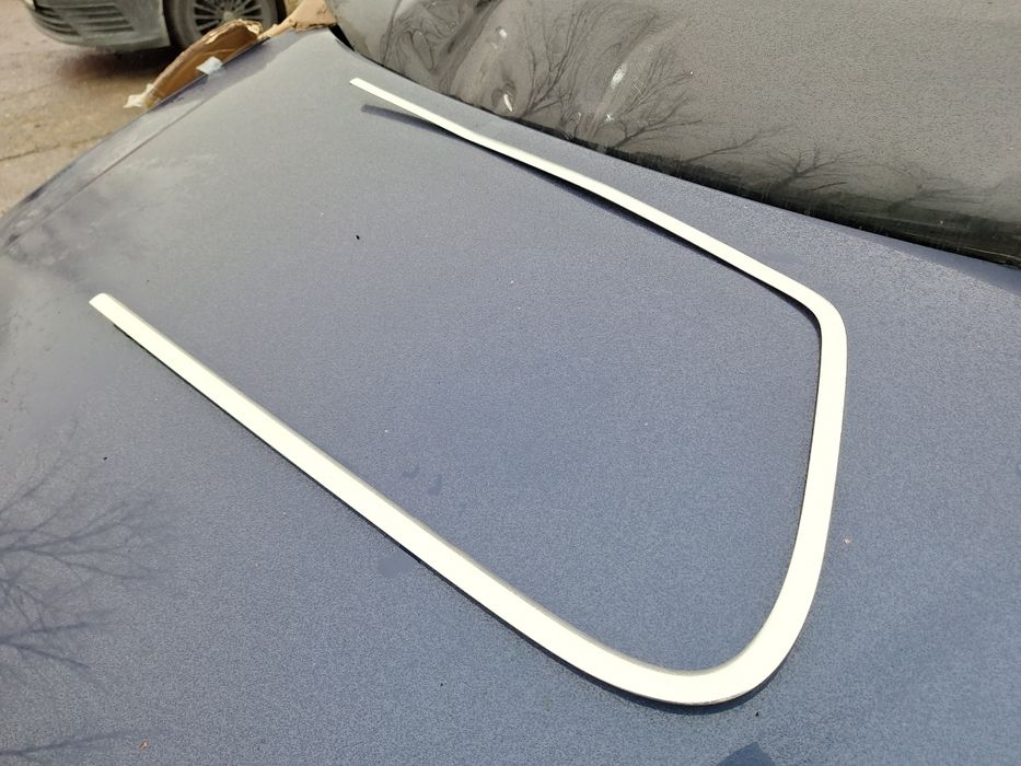 Ornament geam lateral spate stanga VOLKSWAGEN PASSAT 365 2010 - 2014 3