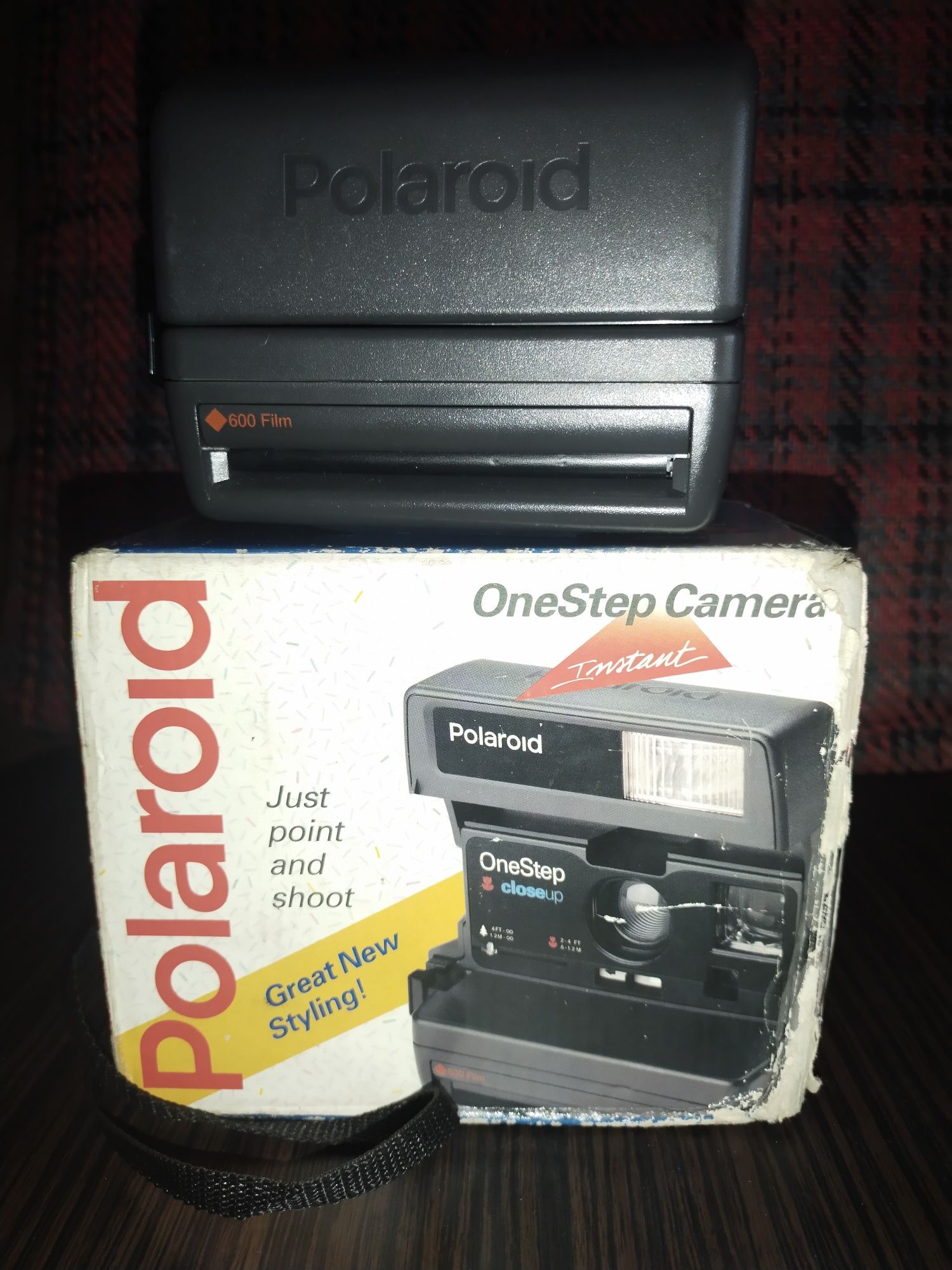 Продам Polaroid .