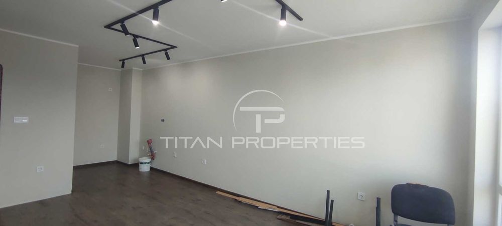 Продава се Двустаен апартамент в Пловдив, Южен - 65 кв.м за 1616 €/кв.м - Снимка #1