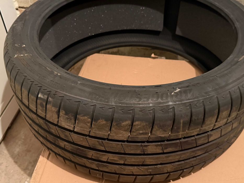 Гуми Bridgestone Turanza T005 285/35/22 106 Y-нови, 2бр.
