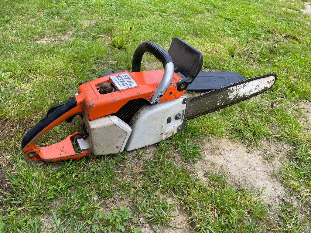 Vând drujba Stihl 031av