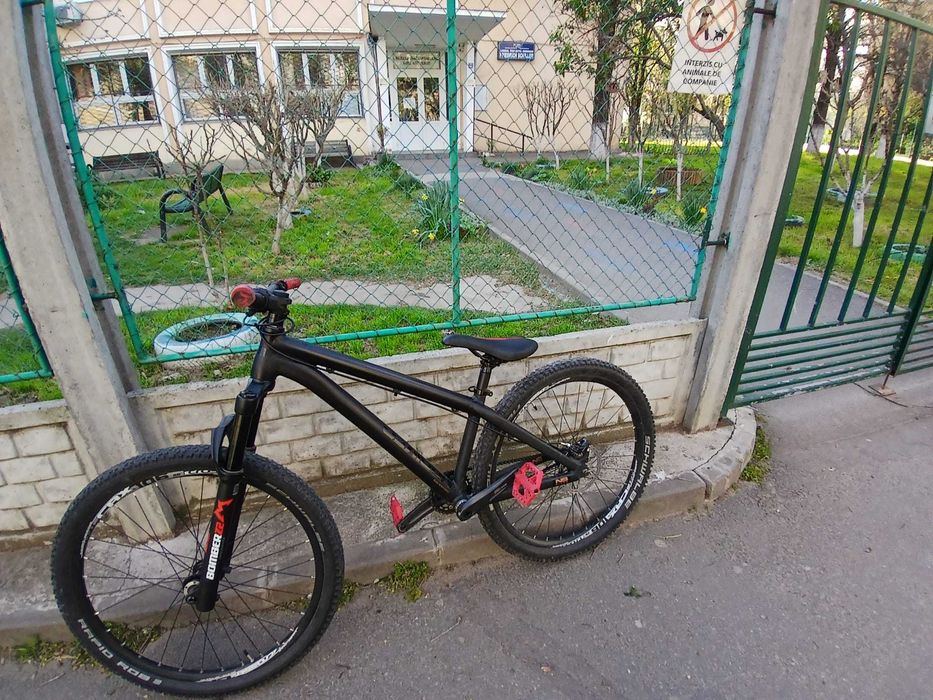 Vând dirtjumper NS Decade V2