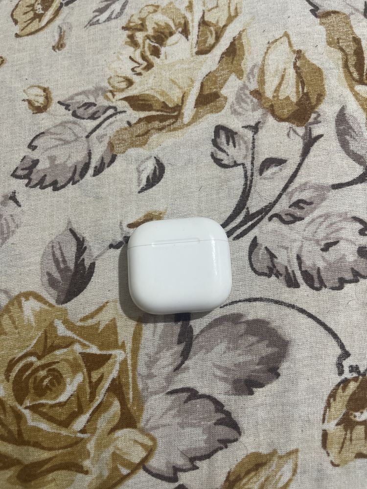 Căști Airpods 4 apple iStyle