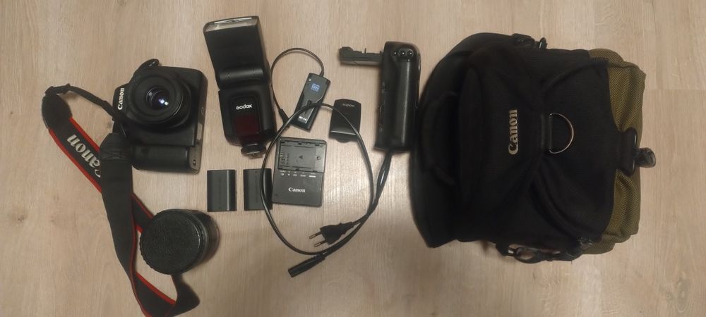 Canon 6d cu obiective și blitz