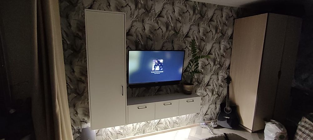 Горка, шкаф с подсветкой