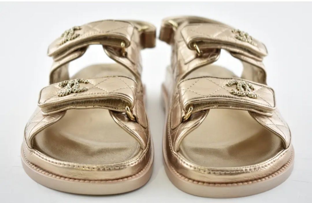 Chanel -gold leather sandals,н.37