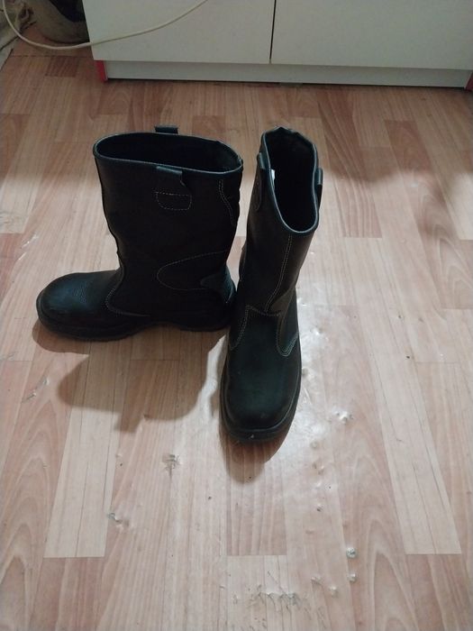 Продам сапоги рабочие