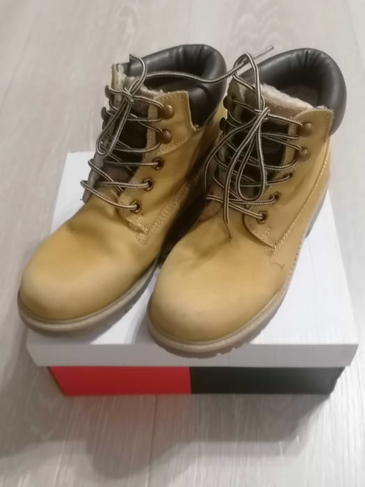 Ghete imblanite de iarnă pentru fetițe