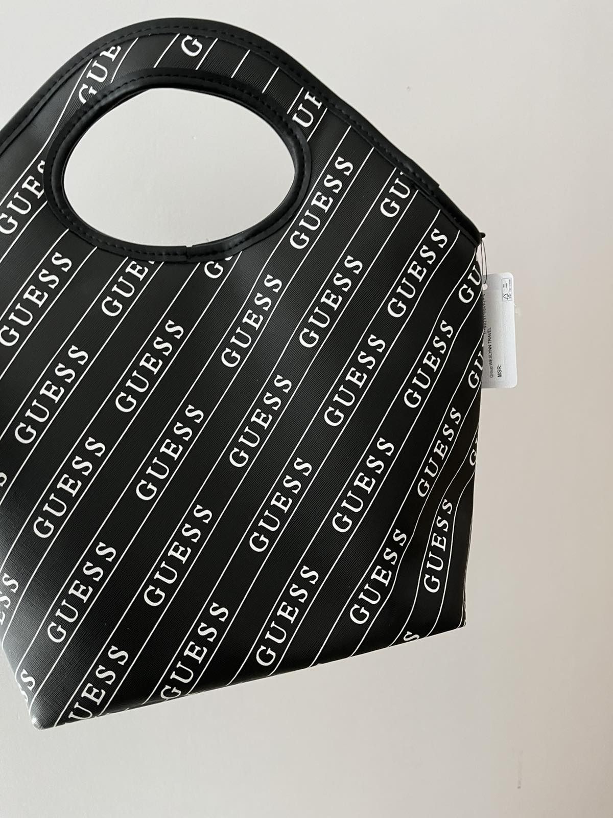 Дамска чанта Guess