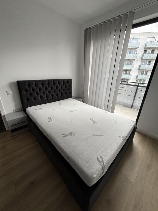 4 bucati Jaluzele verticale cu șină, diverse mărimi