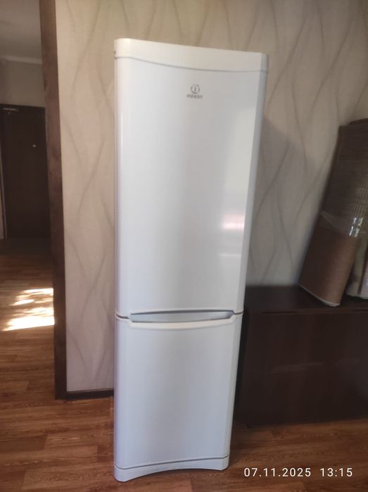 Холодильник в хорошем состоянии