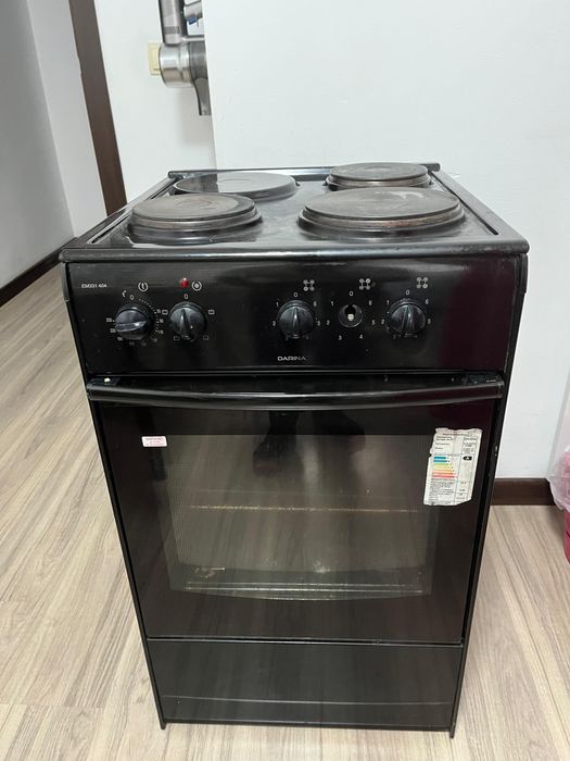 Продам газовую плиту