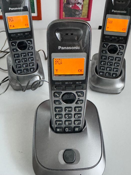 Sistem DECT (baza + extensii) Panasonic