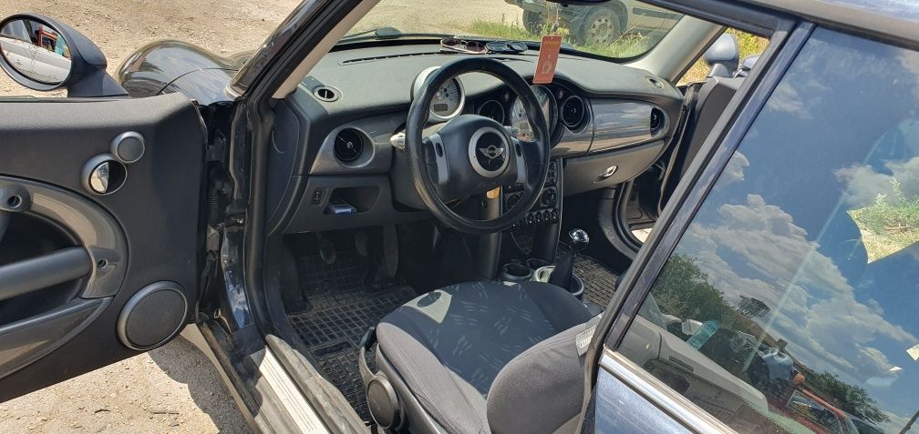 Мини Купър 1.6 116к.с на части Mini Cooper r50 1.6 116 na chasti