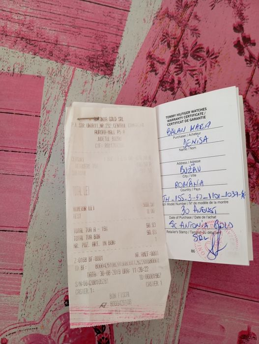 Vând ceas  de la TOMMY HILFIGER