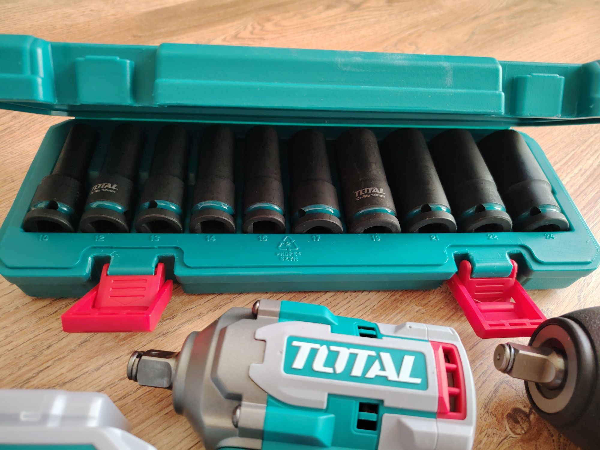 Комплект гайковерти total 400nm и 850nm