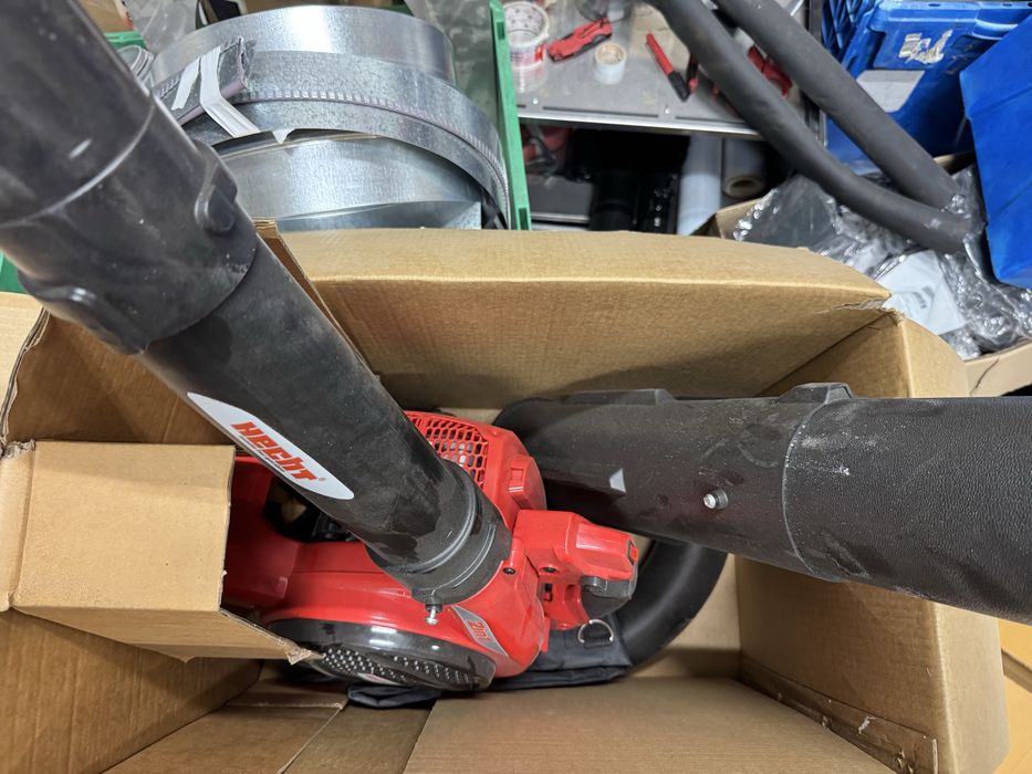 Aspirator suflanta frunze Hecht