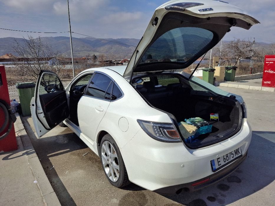 Мазда 6 2.0д 2009г.