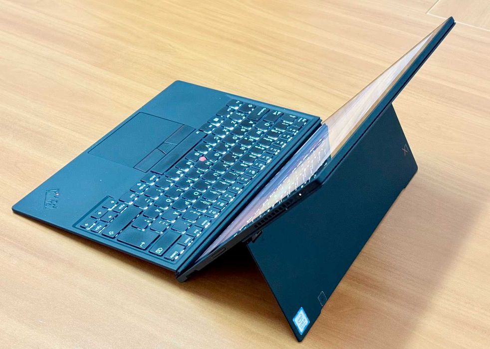 CORE i7-8650U/16GB/256GB SSD/LTE/Lenovo X1 Tab G3 2 in 1 Touch 3K Res