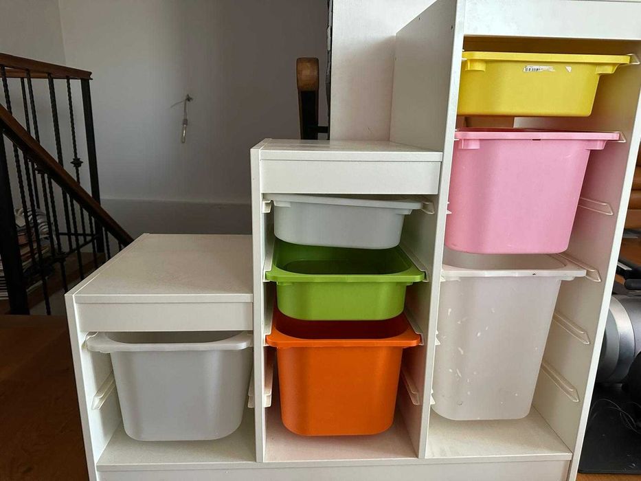 TROFAST
Ansamblu depozitare+cutii