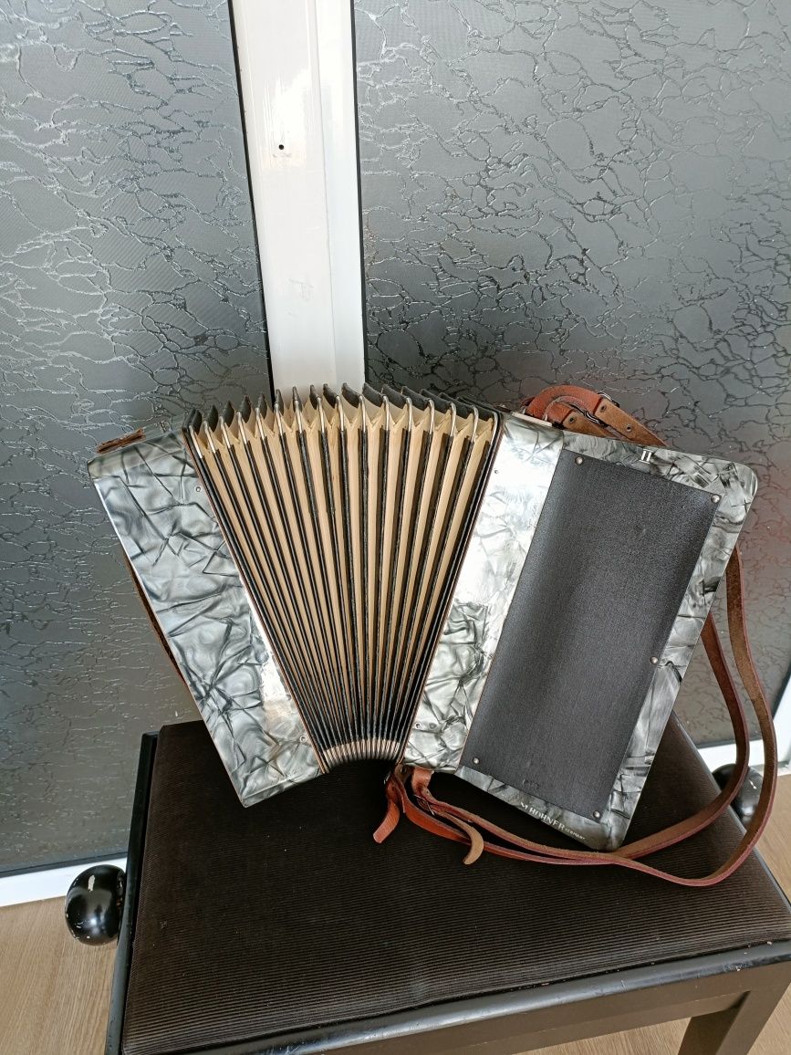 Acordeon Hohner Student IV 32 bași