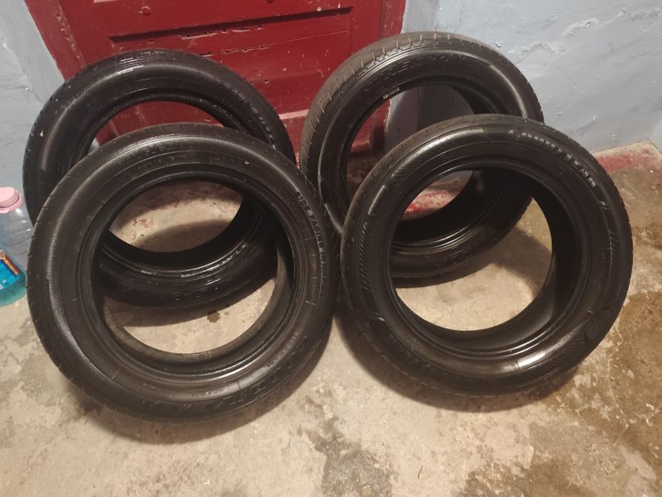 Vând anvelope vară 205 55 R16 și Capace Originale Audi 16"