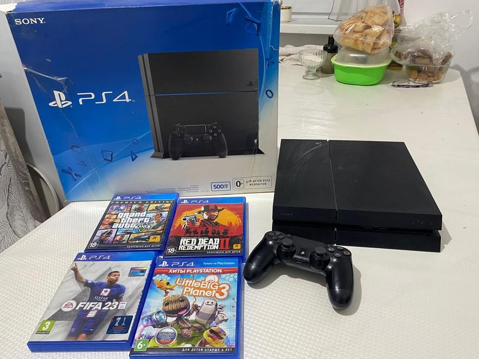 Sony PlayStation 4 slim