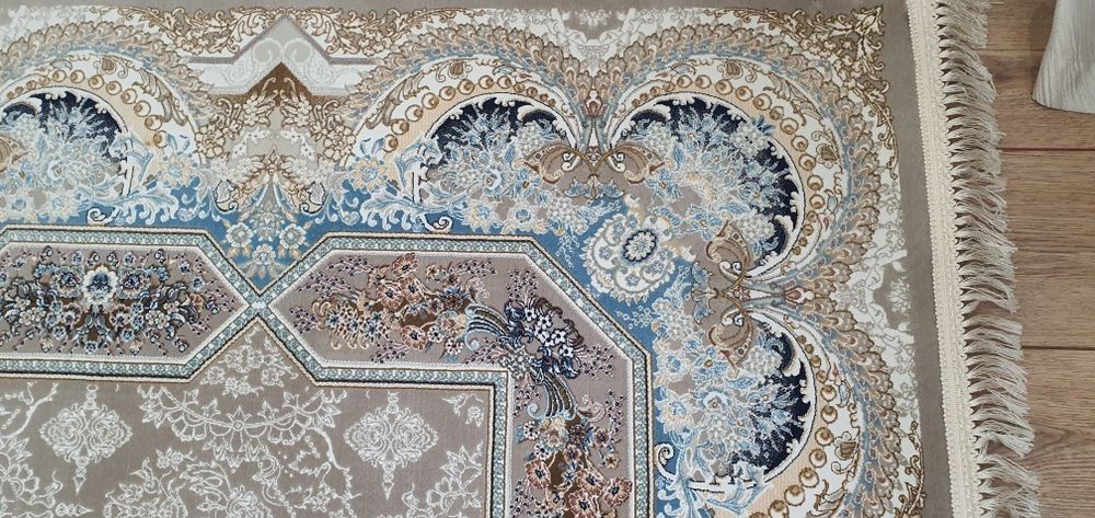 Продам Иранский ковёр 4х2