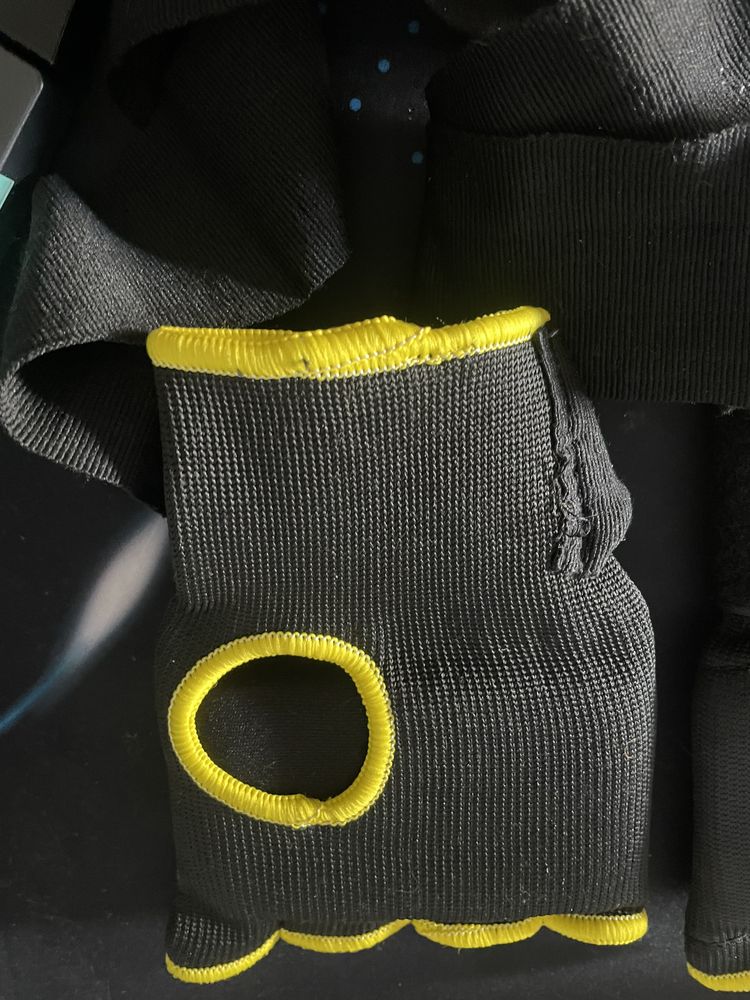 Manusi MMA noi —