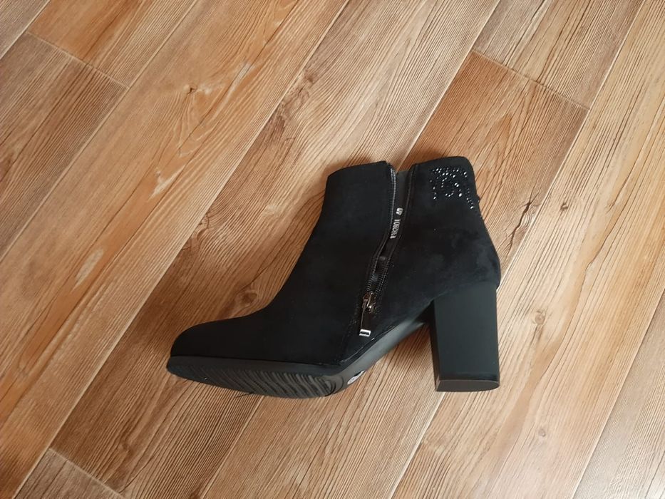 Полусапожки чёрные