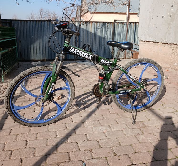 Продаётся складной двух подвесной велосипед БУ