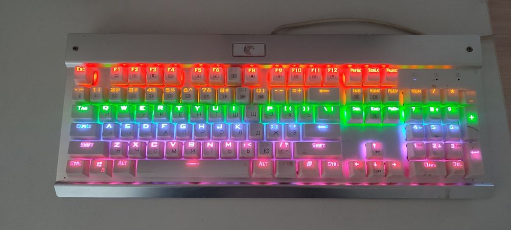Клавиатура механический с RGB подсветкой
