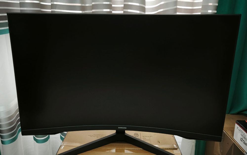 Monitor LED Samsung Gaming Odyssey G5