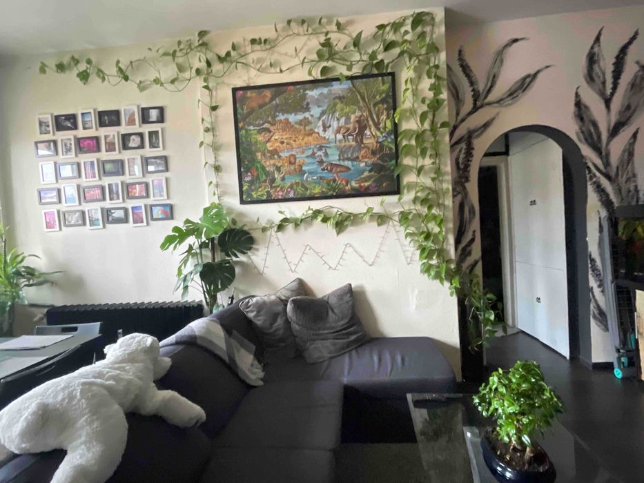 Дава се под наем Тристаен апартамент в София, Център - 70 кв.м за 700 € - Снимка #1