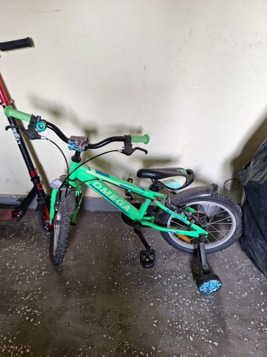 Bicicleta copii folosita foarte putin