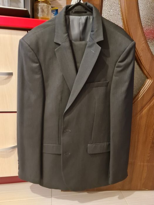 Vand costum barbatesc F&F mar. 52