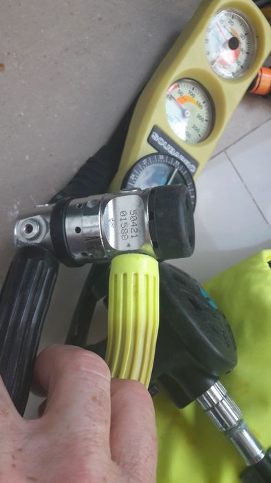 Echipament scubapro regulator detonator vesta scafandru scuba 400 Bar