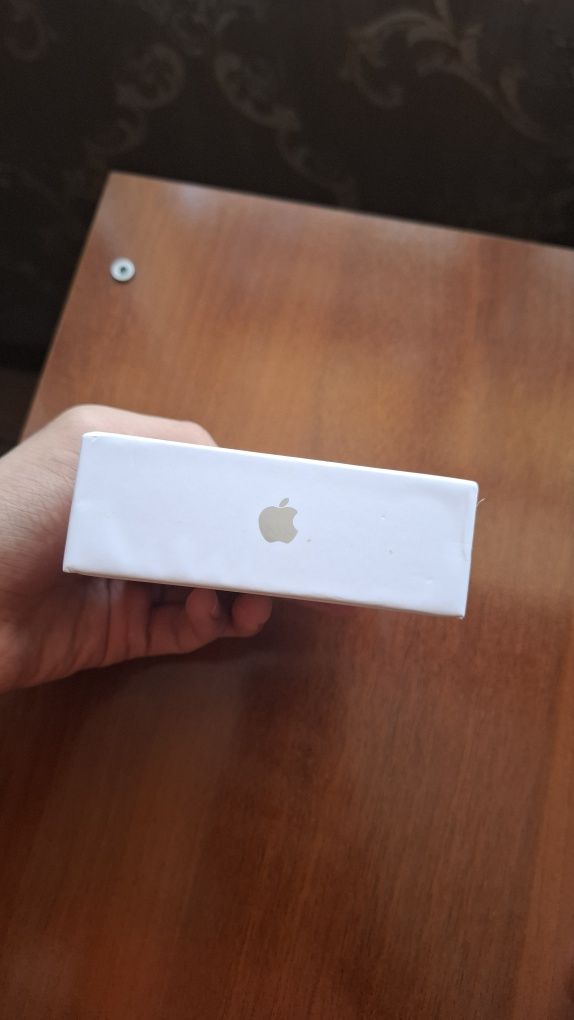 Airpods 2 sotiladi
