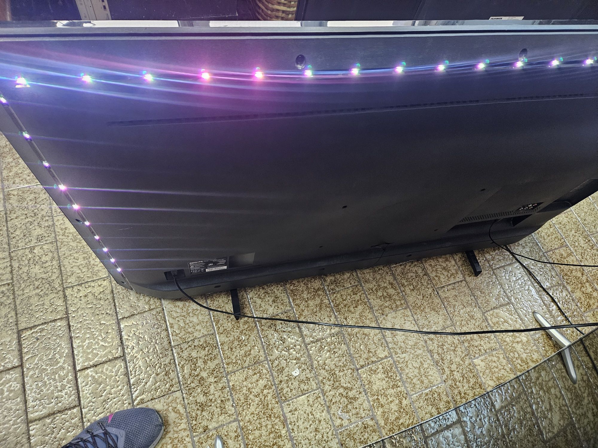 Продавам PHILIPS 55PUS6704 Ambilight  смарт 4К