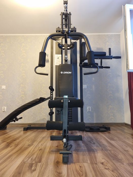 Aparat fitness multifunctional
