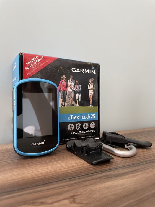 Продаю туристический GPS-навигатор Garmin eTrex Touch 25