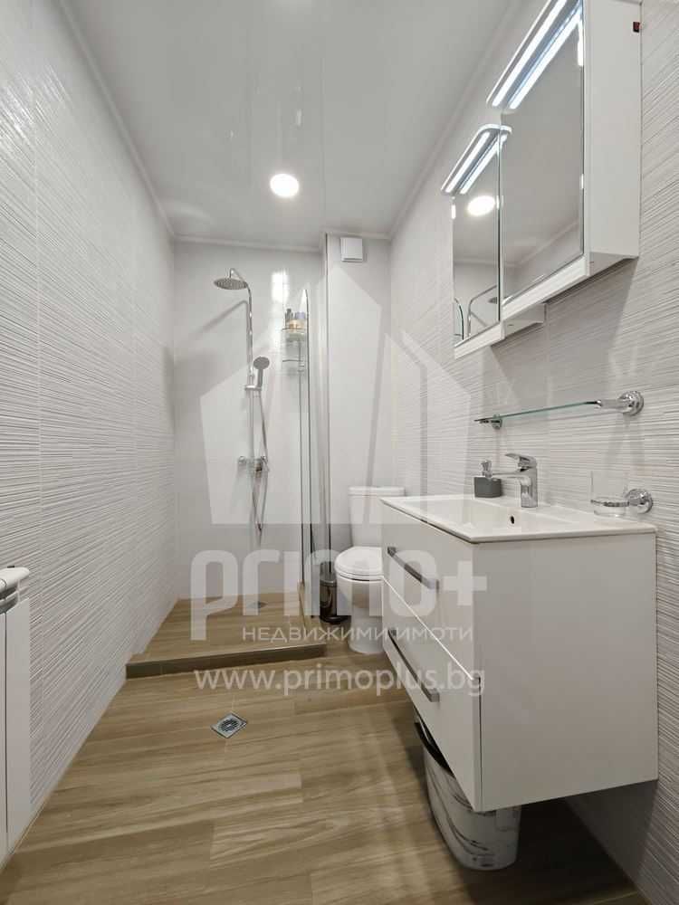 Продава се Тристаен апартамент в Велико Търново, Център - 196 кв.м за 1322 €/кв.м - Снимка #10