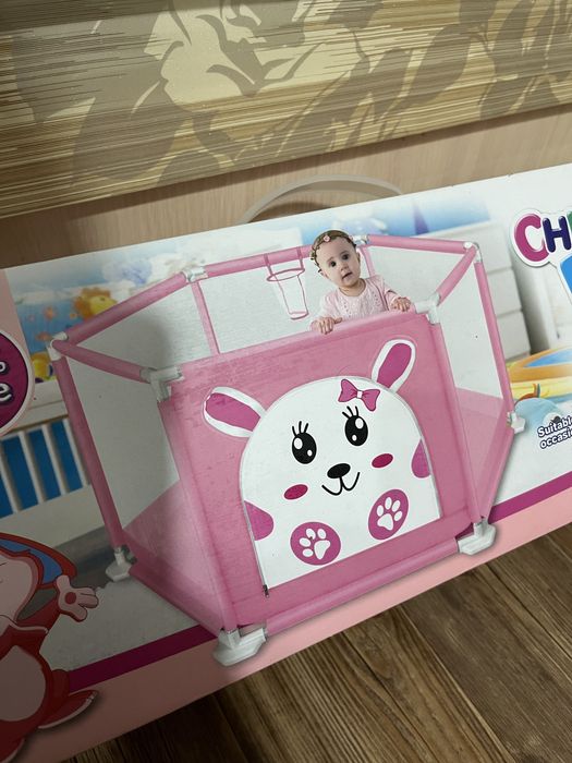 Манеж,сухой бассейн.