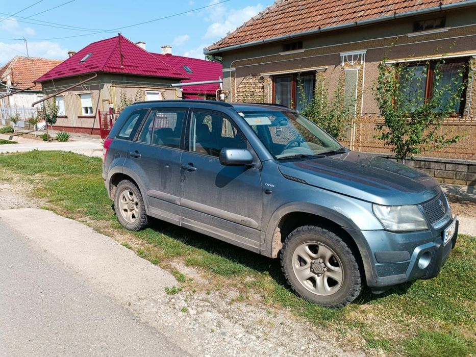 Suzuki grand vitara 2