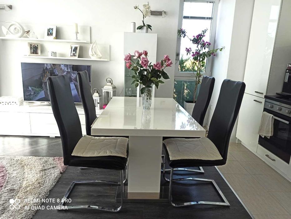 Спешна продажба-намалена цена. От собственик! Двустаен апартамент.