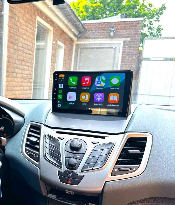 1-8GB Navigatie GPS Android Dedicata Ford Fiesta MK6 Carplay Auto QLED