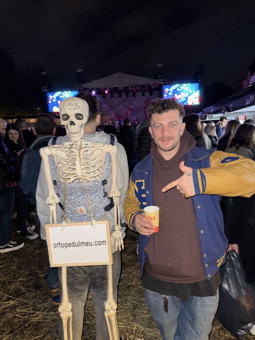 Content Creator super oferta, creare continut social media Pt SRL