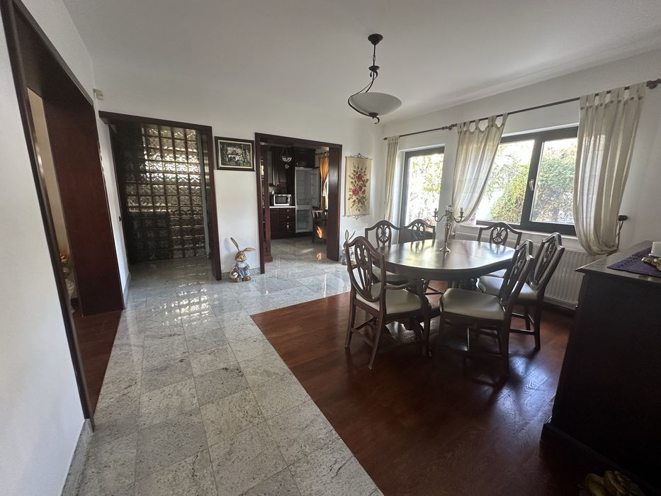 Vilă Bucium de vânzare 390000 Euro