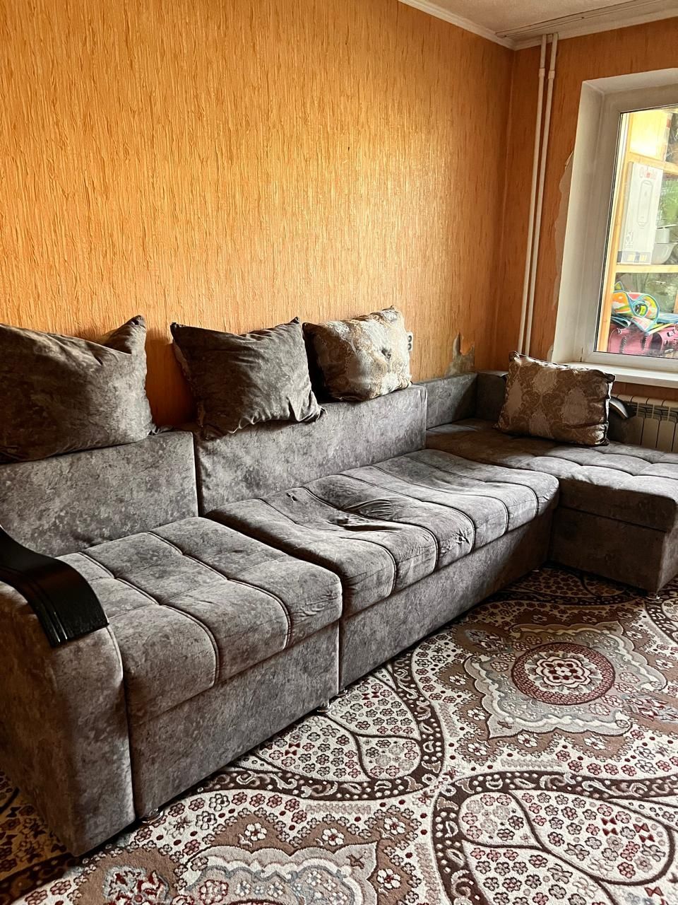Продаем диван в хорошем состоянии